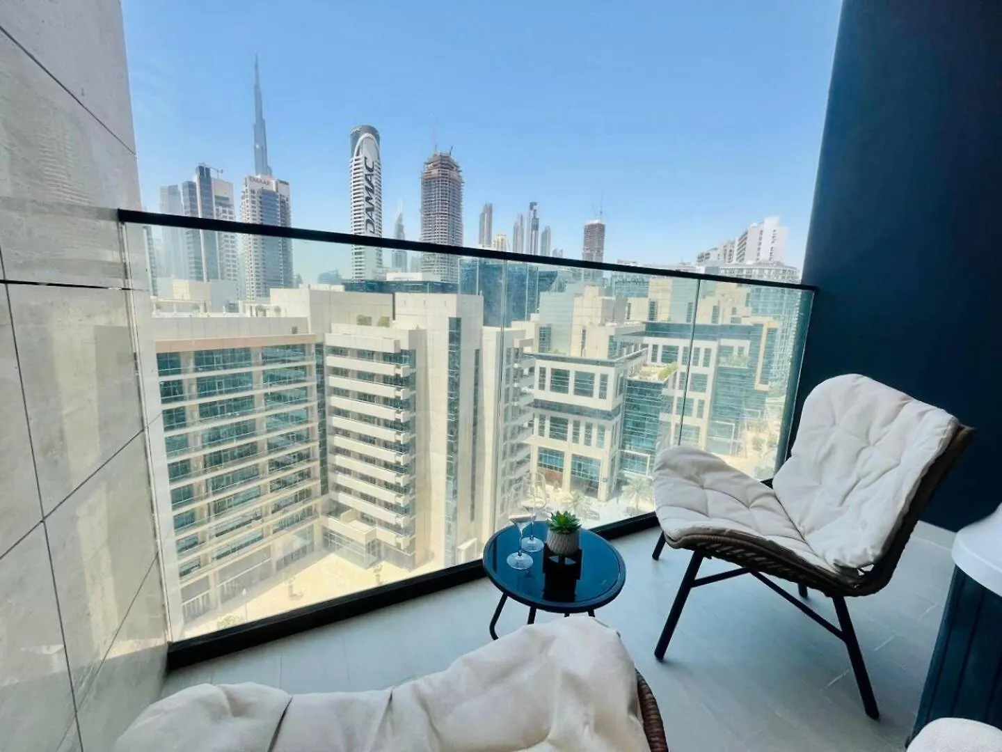 Business Bay Studio Jacuzzi & Iconic View دبي