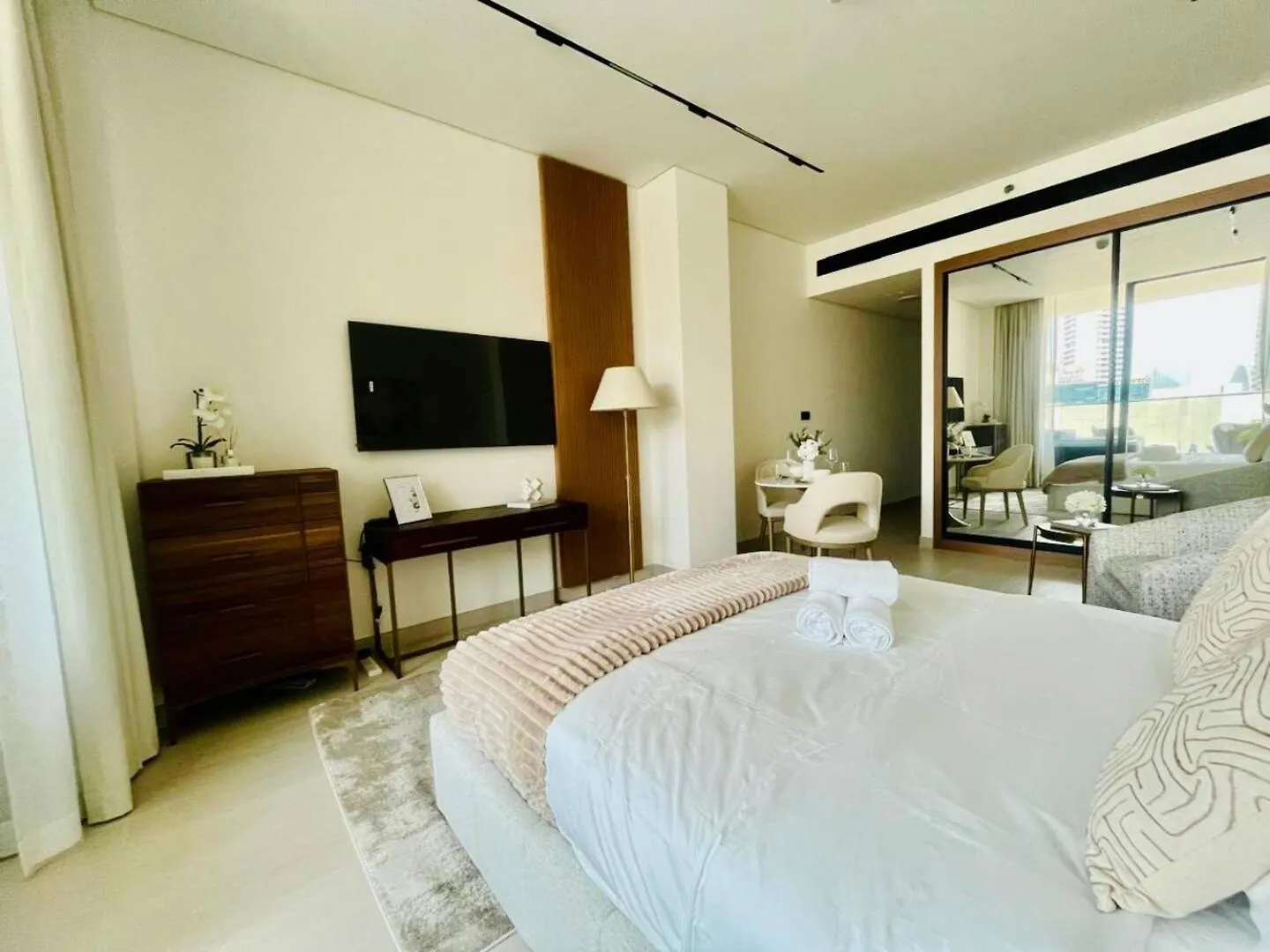 Apartment Business Bay Studio Jacuzzi & Iconic View Dubai